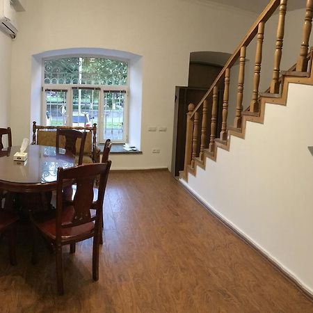 Apartment By Family Hotel Єреван Екстер'єр фото